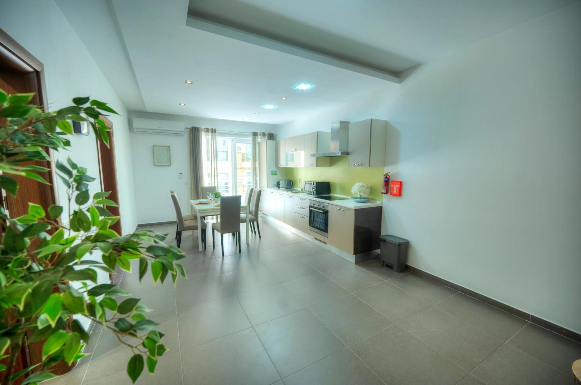 Bright & Large 2Bedrooms In Sliema Center Mpor1-1 Dış mekan fotoğraf