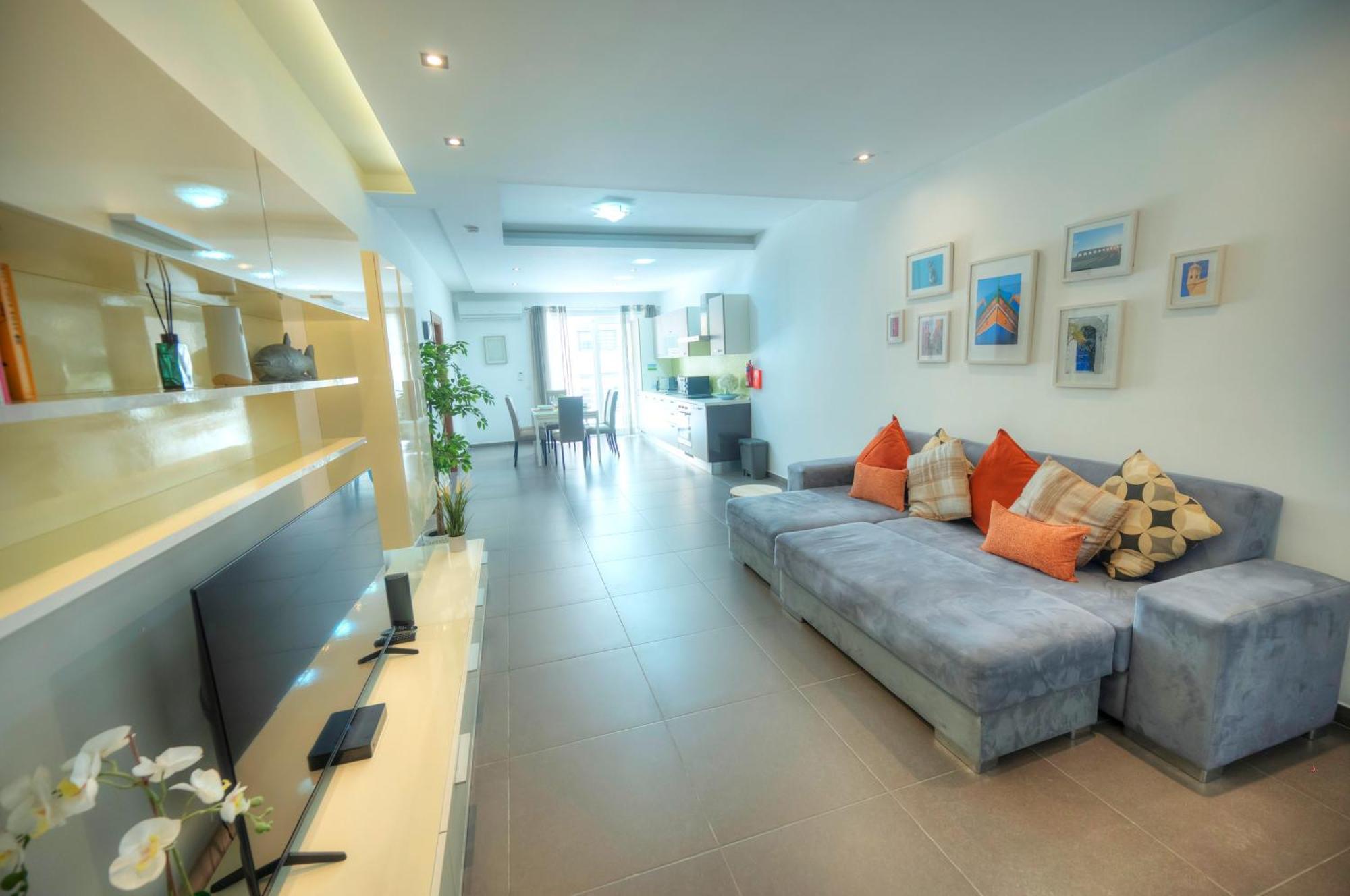 Bright & Large 2Bedrooms In Sliema Center Mpor1-1 Dış mekan fotoğraf
